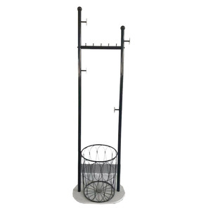 Porte-manteau moderne en argent noir en forme de H avec base en panier à fleurs, comprend un porte-parapluie - Product Image 4