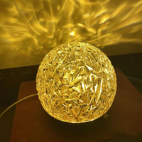 Petite lampe de nuit avec ondulation de l'eau et projection d'aurore lampe d'ambiance rotative pour la décoration intérieure en gros IP44 évalué