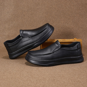 Mocassins d'hiver pour hommes en cuir véritable, doublés de fourrure, à enfiler, bout rond, semelle en caoutchouc, chaussures confortables et chaudes pour le bureau et la carrière - Product Image 3