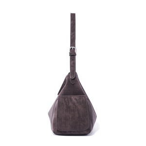 Sac fourre-tout tendance OEM ODM en daim de haute qualité, sac à bandoulière sous le bras grande capacité, style décontracté pour femme - Product Image 3