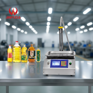 Máquina de Llenado de Aceite Comestible Duradera con Sistema de Pesaje para Oriente Medio y África del Norte - Product Image 5