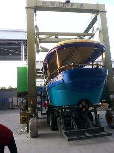 Grue à <span class=keywords><strong>portique</strong></span> de chantier naval de 100 tonnes fabriquée en Chine pour le levage de navires - Product Image 5