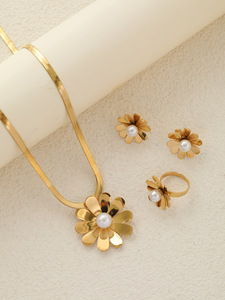 Set di Gioielli da Donna in Acciaio Inossidabile 18k, Collana Margherita, <span class=keywords><strong>Orecchini</strong></span> e Anello <span class=keywords><strong>con</strong></span> Perla, Accessori di Gioielleria - Product Image 6