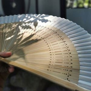 Top Quality Vintage Wedding Fan White Luxury <b>Silk</b> Foldable Bamboo Hand Fan for Wedding Party Decoration - Product Image 4