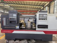 Torno CNC de 4 Ejes de Carga Horizontal de Precisión Alta con Alimentación Automática Hengxing HX-GSK, de Cama Plana y un Solo Husillo para Trabajo Mediano