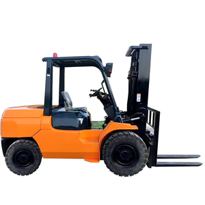 Montacargas Usado ZLin Toyota FD50 de 5 Toneladas con Motor Diésel y Mástil de Tres Etapas para Uso en Exteriores, Precio Económico 2022 - Product Image 1