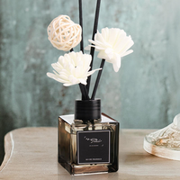 Diffuseur de parfum personnalisé de 200 ml avec huile essentielle pour les chambres d'hôtel étoilés et les espaces hôteliers