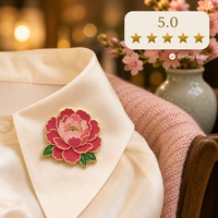 Broche 3D en émail souple Pivoine, Fleur rose chinoise à bordure dorée, Bijou du Festival du Printemps CNY, Épingle de revers, Badge métallique personnalisé, Vente en gros