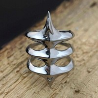 VAF WOW!! Bague Défense Double Pointe Lame Entièrement Polie en Acier Inoxydable Contre-Attaque Unisexe Anillo De Doble Punta Lomo