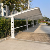 Abri de voiture à structure membranaire résistant aux UV, auvent extérieur en tissu PVDF durable, abri de stationnement extérieur résistant aux vents forts