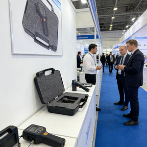 Golden Supplier Großhandel Guter Preis Langlebige benutzer definierte PP-Injektion Kleine Hartplastik-Aufbewahrung verpackung mit bunten Schnallen - Product Image 5