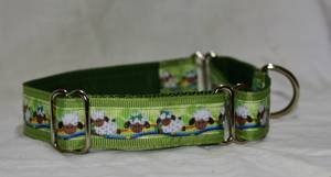 Collar Ajustable Personalizado de Terciopelo para Perro con Lazo - Diseño de Oveja Sólida - Product Image 2