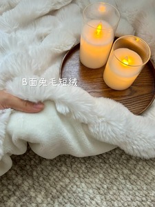 Couverture en <span class=keywords><strong>fausse</strong></span> <span class=keywords><strong>fourrure</strong></span> de lapin blanc de luxe en gros, couverture douce pour canapé, cadeau, blanc rose, grande couverture à bulles, 130*160cm - Product Image 2