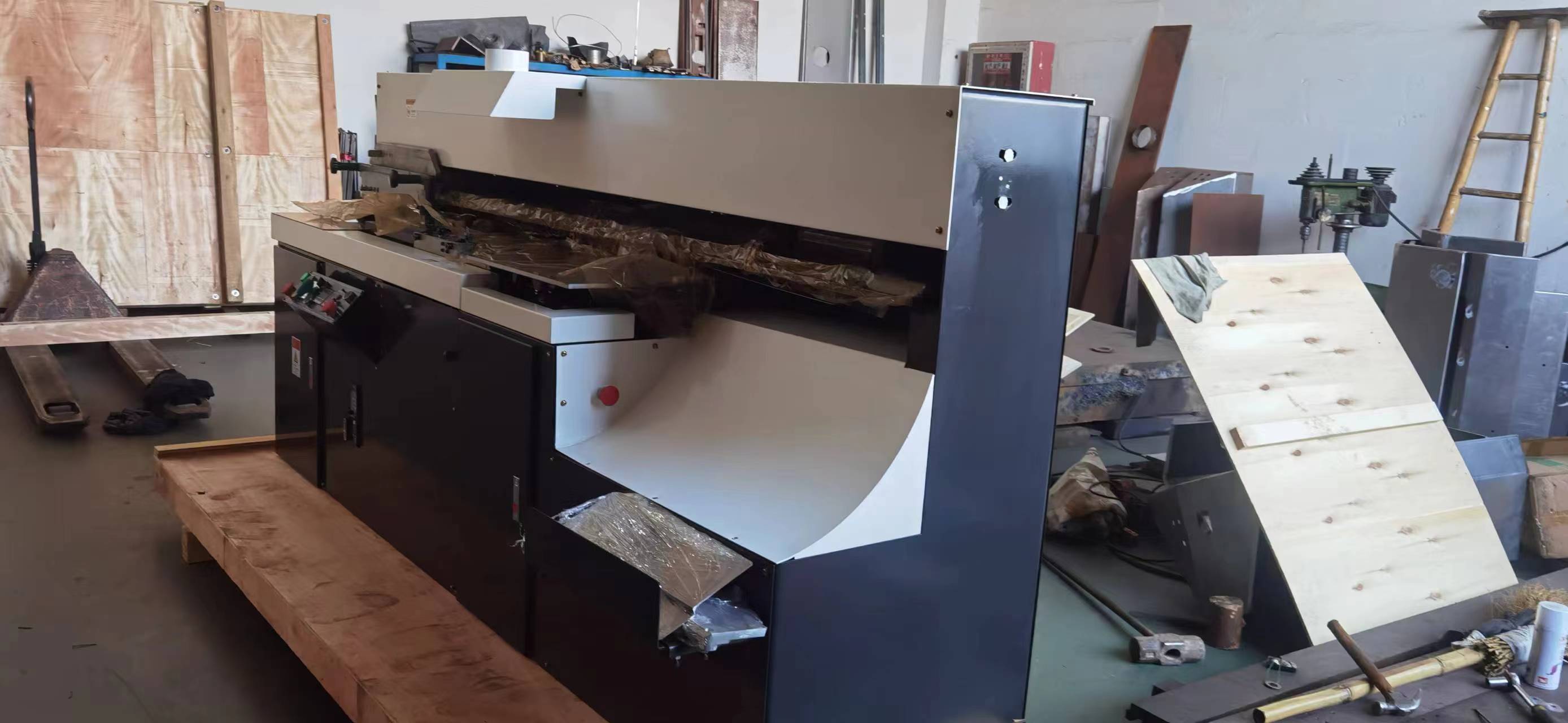 book casing in and joint forming