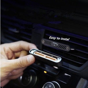 Diffuseur de <span class=keywords><strong>parfum</strong></span> de luxe pour voiture, en métal durable, avec éclairage d'ambiance et clip en bois, <span class=keywords><strong>parfum</strong></span> longue durée - Product Image 4