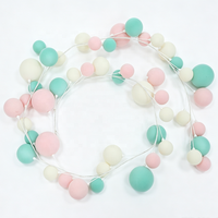 Guirlande de Noël floquée 280 cm personnalisable avec options de couleurs OEM, en plastique et velours, pour une décoration de fêtes de luxe