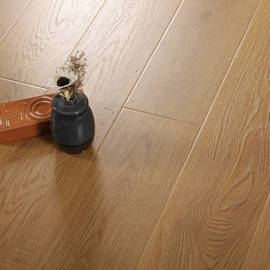 Planches de parquet en chêne massif mat, durables et stables, pour projets de chambres et d'appartements - Product Image 1