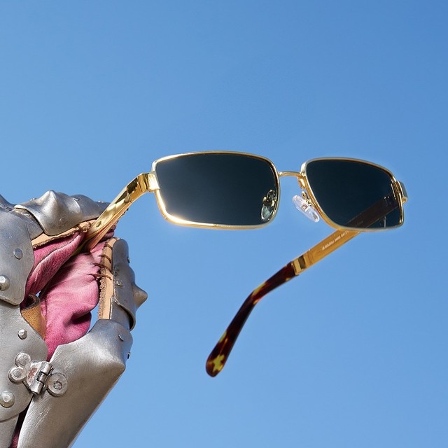 Lmamba Customize High Quality Vintage Metal Frames Sunglasses Men Classic Retro Square Sun Glasses Women Carving Logo