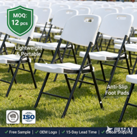 Chaises pliantes en plastique blanc robustes pour événements scolaires en intérieur et en extérieur