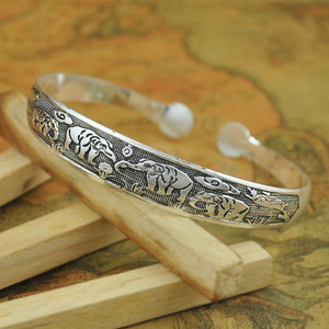 Bijoux Vintage tibétain en argent Miao, Style ethnique, <span class=keywords><strong>Bracelet</strong></span> ouvert avec fleur sculptée Antique pour femmes et hommes - Product Image 3
