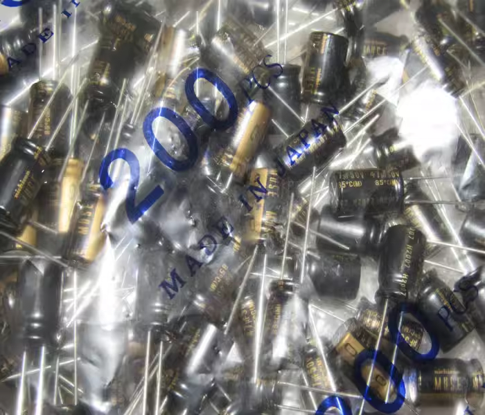 その他 MUZO Nichicon Electrolytic Capacitor 22uF 25Vdc ES Series Radial