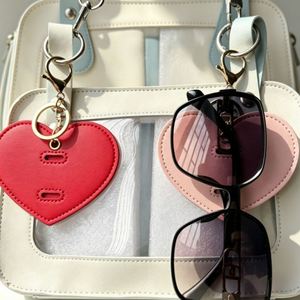 Fashion PU Leather Heart-Shaped Promotional Keychain Travel Sunglasses Clip Holder Hanging Bag Charm Portable Eyewear Storage - Product Image 2