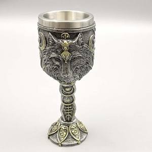 Medieval Vintage mitología nórdica cabeza <span class=keywords><strong>de</strong></span> Lobo copas <span class=keywords><strong>de</strong></span> resina <span class=keywords><strong>de</strong></span> acero inoxidable vampiro Hombre Lobo personalidad Bar gafas - Product Image 1