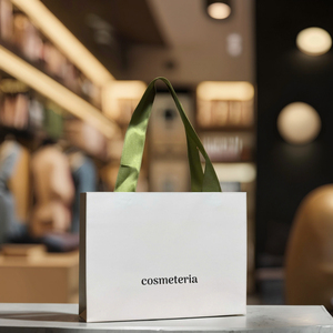 Bolsas de regalo de papel de lujo con asas Logotipo impreso personalizado Embalaje de compras Premium Fabricante mayorista - Product Image 4