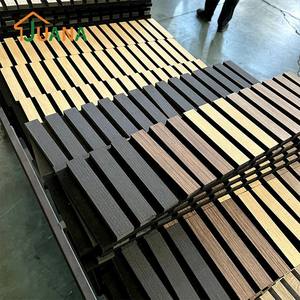 Panneau Mural Acoustique à Lattes en Bois Insonorisant pour Studio d'Enregistrement et Décoration Intérieure - Product Image 4