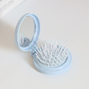 Peine con espejo portátil con cerdas de nailon, cepillo para el cabello de viaje de color azul claro para adultos, diseño bonito, estilo compacto - Product Image 5