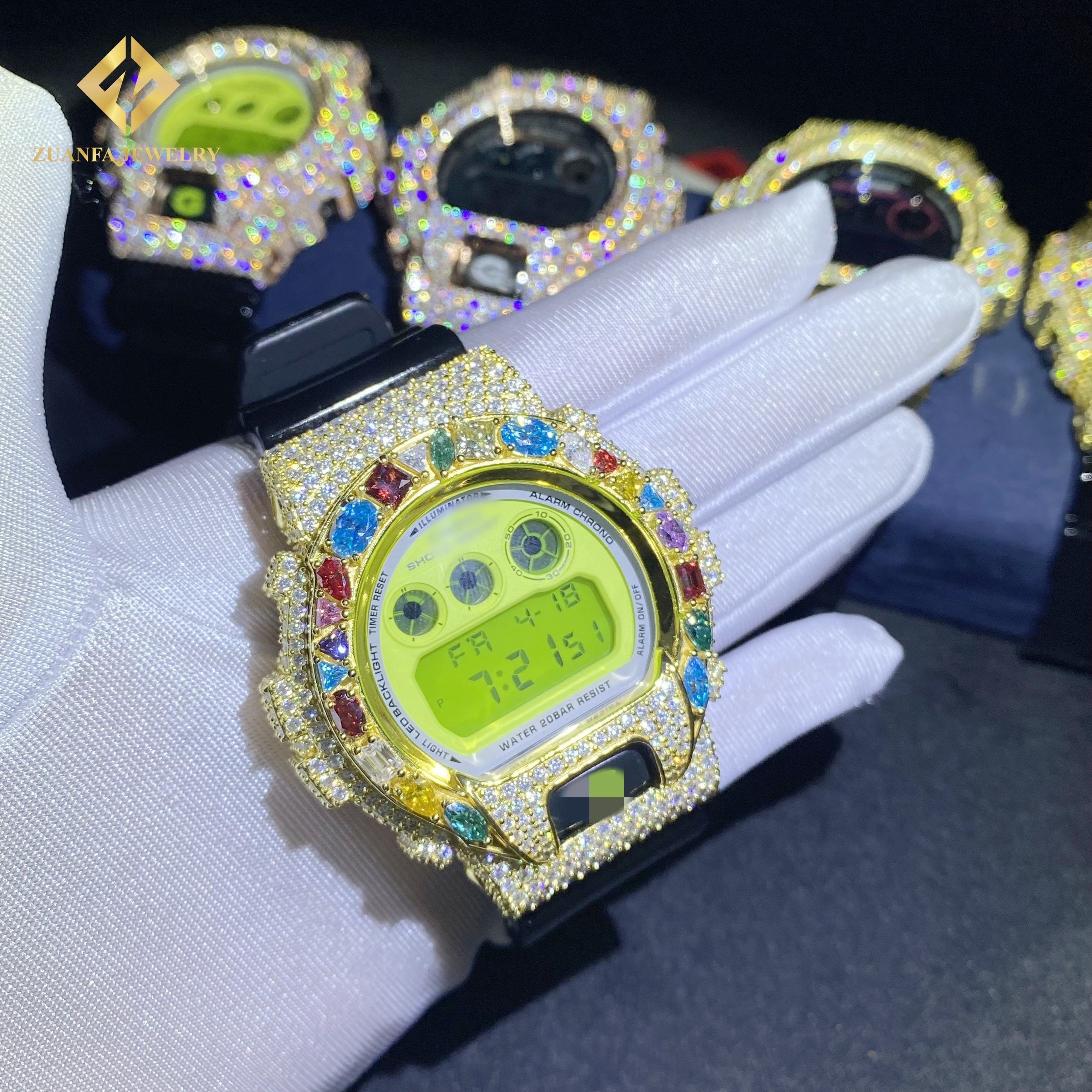 ขอบหน้าปัดสีทองหลากสี