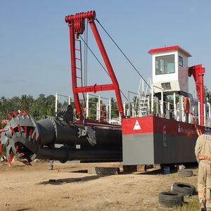 Kapal Keruk Hisap 1600mm dengan Pompa/Motor/Mesin Tenaga Diesel Kontrol PLC untuk Pengerukan Pasir Sungai - Product Image 4