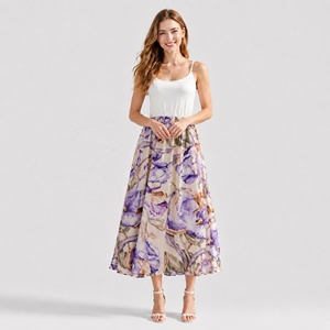 Abito Estivo <span class=keywords><strong>da</strong></span> Donna Chic con Stampa Floreale Viola e Top Bianco a Bretelle, Vestito Svasato in Viscosa - Product Image 1