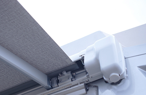 <span class=keywords><strong>Toldo</strong></span> Eléctrico <span class=keywords><strong>Retráctil</strong></span> Soleflex S27E para Autocaravanas, Montaje <span class=keywords><strong>Lateral</strong></span>, Tipo Cassette Completo, con Luces LED - Product Image 4