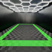 Dalles de sol modulaires emboîtables Arlott 380g à installation facile pour atelier automobile et garage