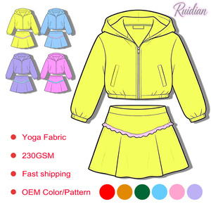 Ensemble de vêtements 2026 : Haut court zippé à capuche et jupe à volants mignonne pour l'automne – Tenue de sport en nylon pour maman et fille, ensemble actif « Maman & Moi » - Product Image 6