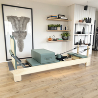Appareil de Pilates Reformer en bois d'érable pour la salle de sport et le fitness