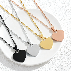 Collar de Corazón de Acero Inoxidable Ywyougang - Joyería Personalizada con Grabado de Amor, Regalo para Ella, Multicolor - Product Image 1