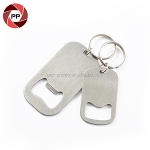 Venta al por mayor de acero inoxidable mini Etiqueta de perro abrebotellas llavero - Product Image 2