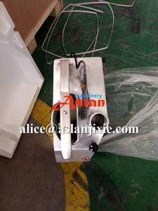 Machine à râper le cheddar blanc mature / Machine à couper et à râper le fromage <span class=keywords><strong>parmesan</strong></span> automatique à <span class=keywords><strong>prix</strong></span> avantageux - Product Image 2