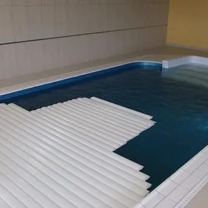 Couverture en plastique de <span class=keywords><strong>piscine</strong></span> chauffe-eau électrique, couverture automatique, dimension 3x2022 - Product Image 1