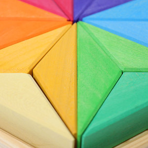 Jouets éducatifs pour enfants en bois massif, jouets d'éveil, blocs de construction en bois trapézoïdaux de couleur arc-en-ciel en chêne - Product Image 3