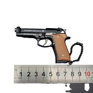 NUOVO 2024 Portachiavi Mini Pistola Blnieece Beretta 92F in Scala 1/3 in Lega Metallica con Stampa a Rotocalco Marrone/Arancione - Product Image 3