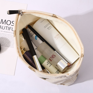 Trousse de Maquillage en Velours Côtelé Motif Ours Grande Capacité avec Fermeture Éclair Pochette de Voyage Portable Organisateur Personnalisable - Product Image 4