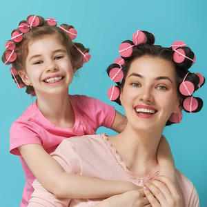 ที่ม้วนผมโฟมฟองน้ำสีชมพู28มม. ที่ม้วนผมลอนแบบนุ่มให้ความร้อนสำหรับ<span class=keywords><strong>ผม</strong></span><span class=keywords><strong>สั้น</strong></span>ขนาดกลางที่ม้วนผมปรับอุณหภูมิเย็นแบบรัดด้วยตัวเองขณะนอนหลับ - Product Image 2