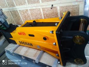 Martillo hidráulico SB 121 Tipo caja Modelo rojo para excavadoras Motor de calidad premium de 28-35 toneladas Garantía de 1 año Demolición AL - Product Image 6