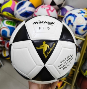 Pallone da Calcio per Allenamento in Pelle PU Termosaldata, Durevole, con Logo Personalizzato e Dimensioni Personalizzabili - Product Image 1