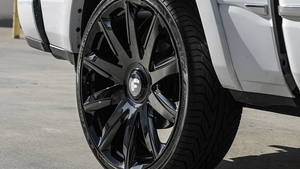SY-02004 Rines Forjados Personalizados Flow 004 en Negro Brillante para Cadillac Escalade, Chevy Tahoe, Chevy Silverado, GMC Yukon, GMC Sierra - Product Image 5
