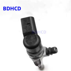 Injecteur à rampe commune en gros d'usine BDHCD 166008052R 166004305R 5WS40536 pour pièce de moteur <span class=keywords><strong>diesel</strong></span> <span class=keywords><strong>Dacia</strong></span> Duster NissanN Cube - Product Image 5