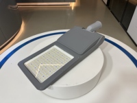Lampadaire LED PST Haute Luminosité 100W 150W à Angle Réglable Série Hemera avec Capteur Intelligent Optionnel pour la Route
